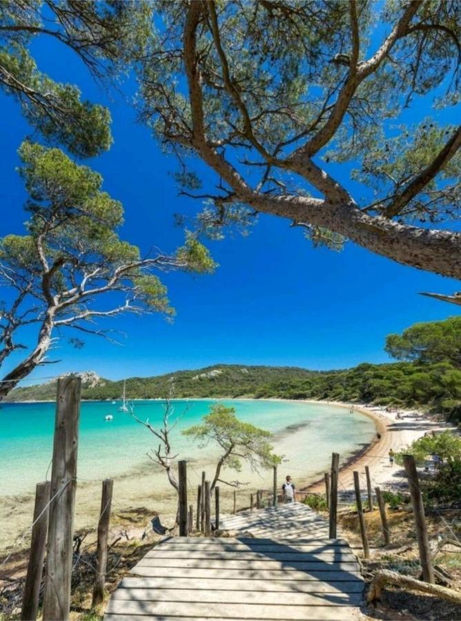 Logement La Belle Provence Льо Бусе Екстериор снимка